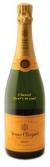 Engraved - Veuve Clicquot Brut with gift wrapping (750)